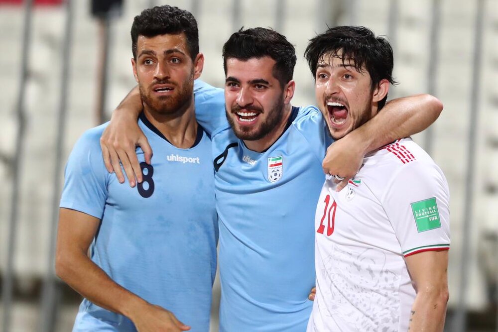 تصویری از شادی بازیکنان تیم ملی ایران در رختکن پس از بردن بحرین